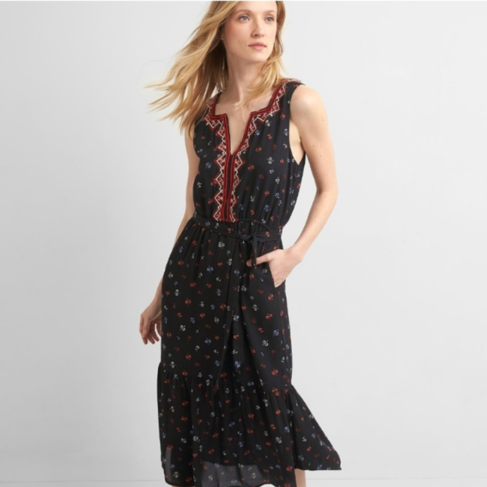 🖤❤️ GAP Embroidered Floral Sleeveless Midi Dress, S
